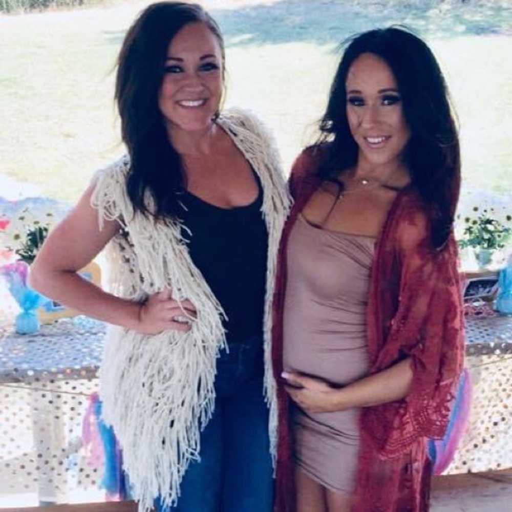 Fringe sleeveless sweater